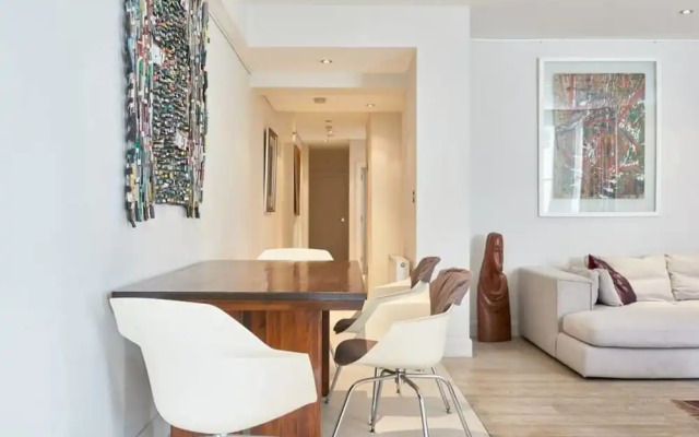 3bed, 2bath Kensington Flat W/garden 1min to Tube