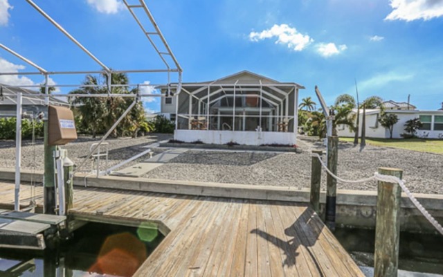 5211 Avenida Pescadora