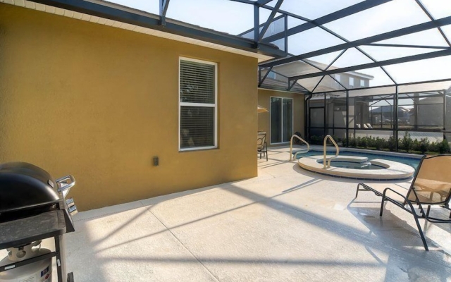 Solterra 5BR Villa w Private Pool & Spa