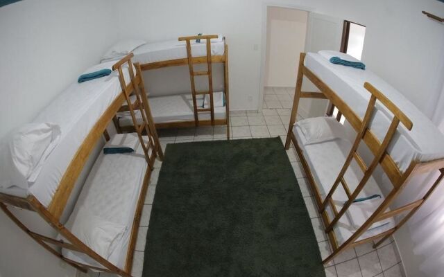 Pousada e Hostel Aqui