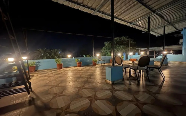Rudraksh Inn