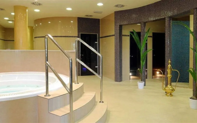 Spa Resort Tree of Life