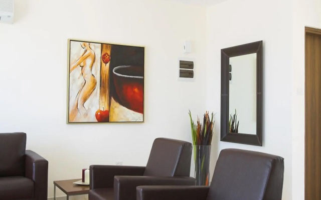 Chloraka Terrace Apartments