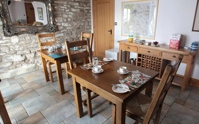 Stoop Farm Bed & Breakfast