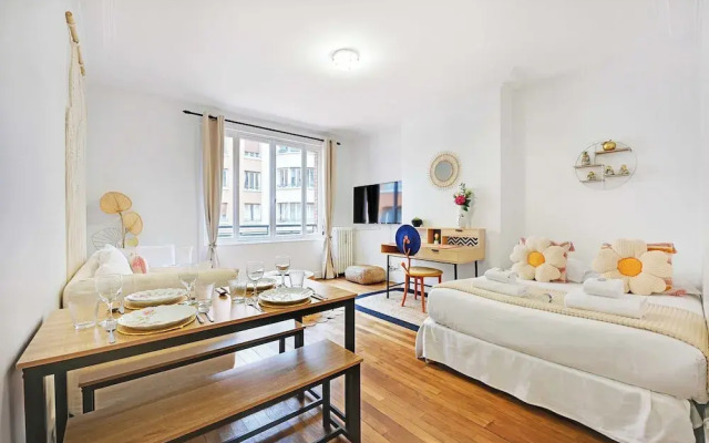 Charming Apartment -4p- Near Arc de Triomphe