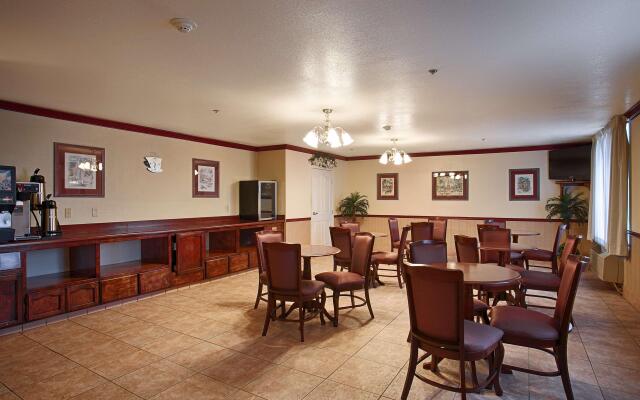 Best Western Plus John Jay Inn & Suites