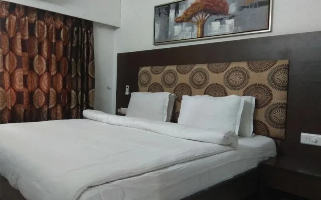 Greenwoods Lake Resort & Spa – Guest Rooms – Ahmedabad