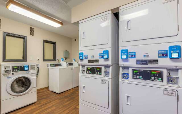Extended Stay America Select Suites Charlotte Tyvola Rd Exec