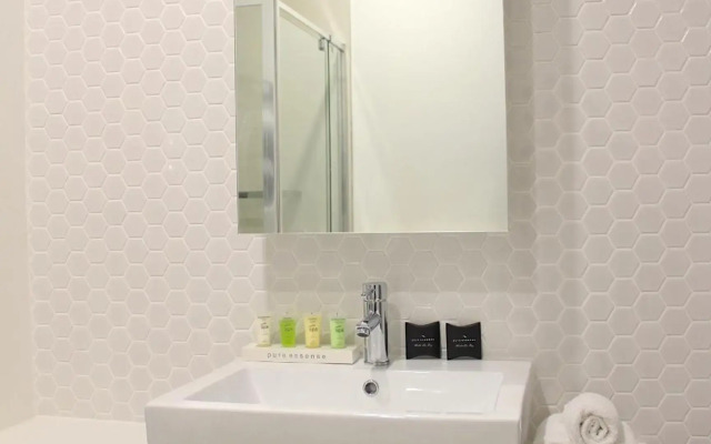 Whitehorse Apartment Hotel