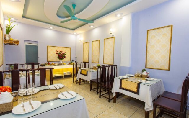 Camel City Hotel