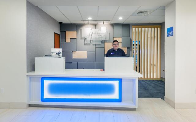 Holiday Inn Express & Suites Houston - Memorial Park Area by IHG