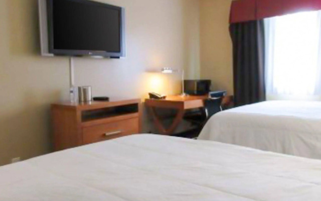 Quality Inn & Suites Airport