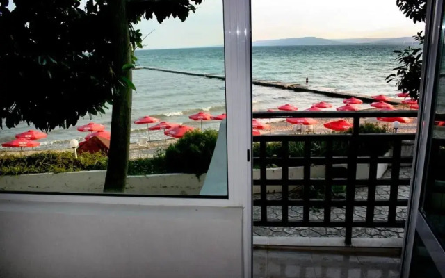 Hotel Oasis