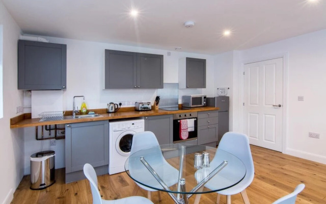 Stunning 2bed Flat in Bond House
