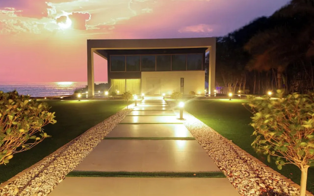 Luxury Overwater Paradise - Nurai Island