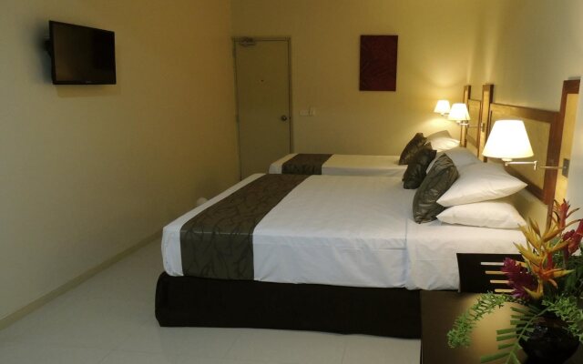 Victoria Palms Hotel