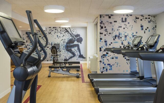 Sheraton Commander Hotel