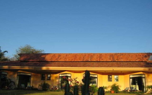 Sol Papagayo Resort