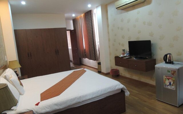 Louis Hotel