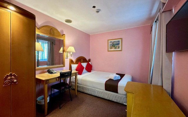 Palladium Suites Hotel
