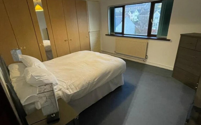 Simple & Sleek 1BD Flat Nice Views of Swansea Bay