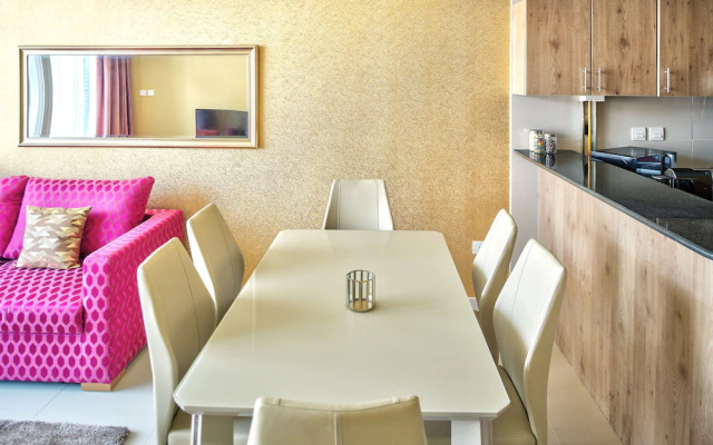 Continental Tower by Luxury Staycation