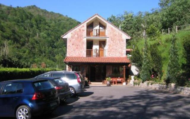 Hotel La Salmonera