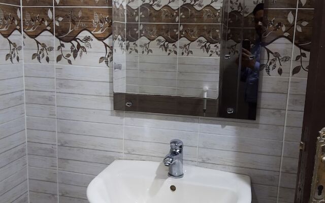 Al Falah Al Raqi by OYO Rooms