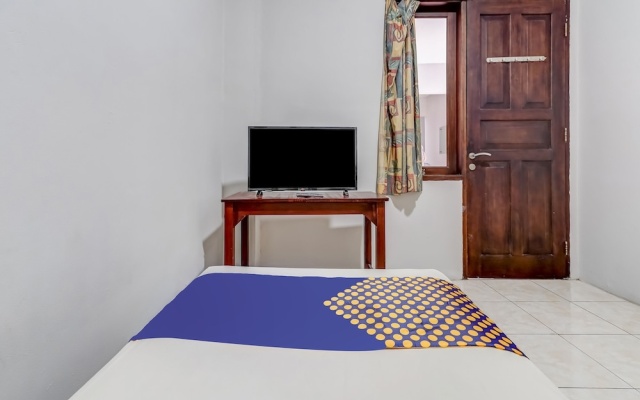 SPOT ON 94730 The Chatter Place Dipatiukur – Guest Rooms – Bandung