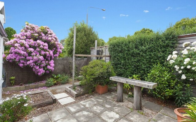 Central Christchurch Cottage