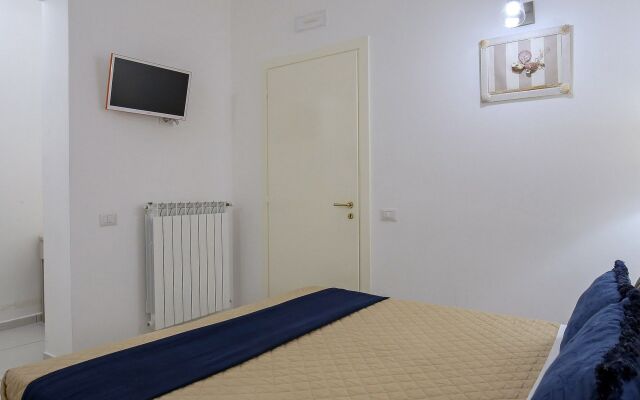 Corte Segreta Apartments