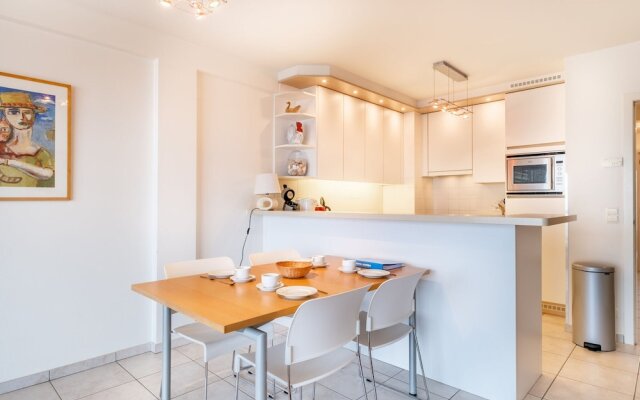 Les Petrels Apartment in Koksijde With Balcony