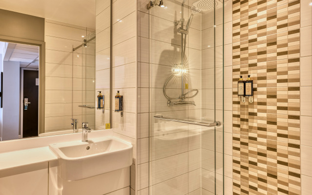 Premier Inn London Romford Town Centre