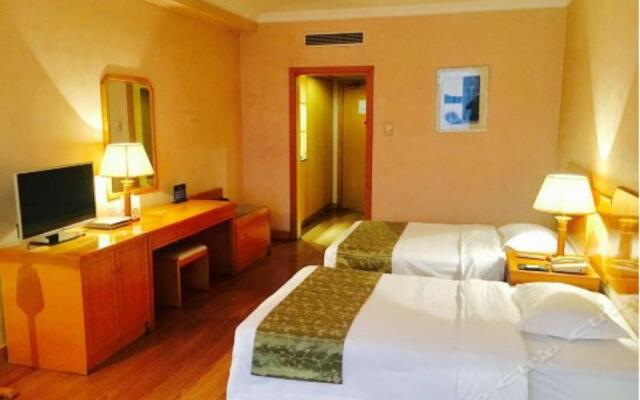 Eastern Air Hotel