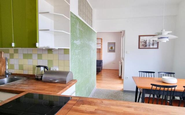 Opatija 10 Apartment with parking, 300m to the sea