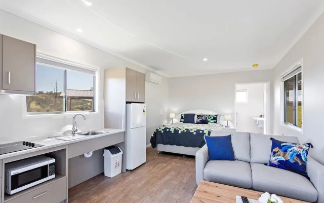 Valley Cabins By The Creek