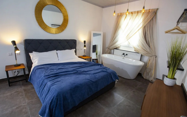 Pjazza Suites Boutique Hotel