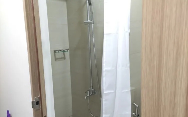 Shore2 Residences Tower2
