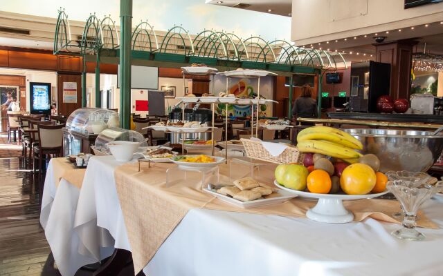 Epic Hotel Villa Mercedes