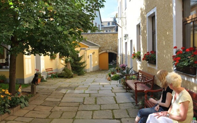 Rustic Apartment in Annaberg-Buchholz near City Center