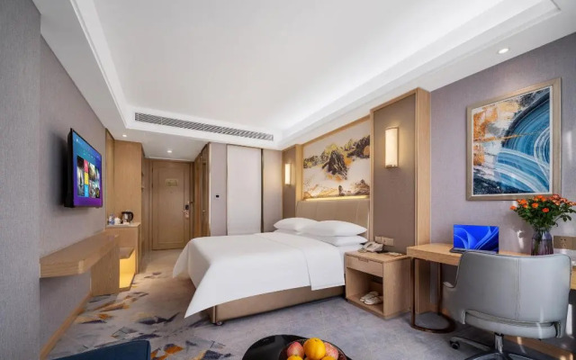 Vienna International Hotel (Shenzhen Huizhanwan Center)