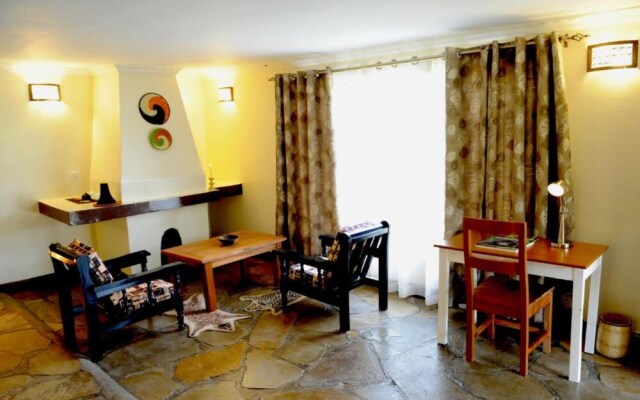 Da Vinci Gorilla Lodge