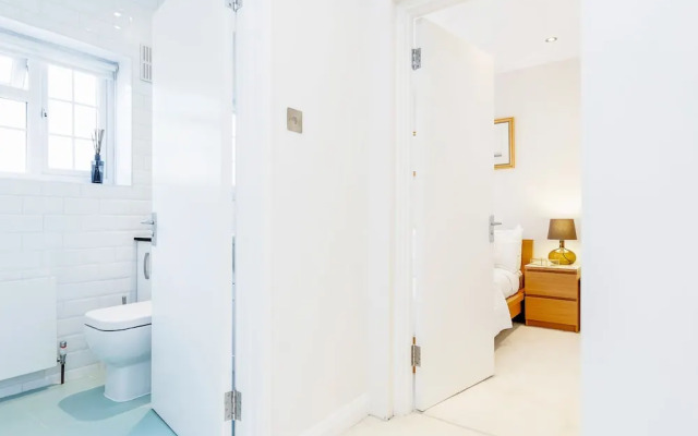 Beautiful House in Heart of Mayfair
