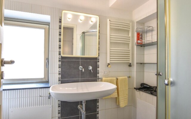 Nice Apartment in Palermo With 2 Bedrooms and Wifi