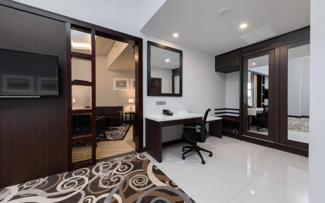 Raia Hotel & Convention Centre Kuching