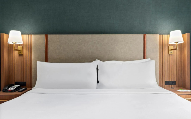 Hotel Lumières Montmartre Paris
