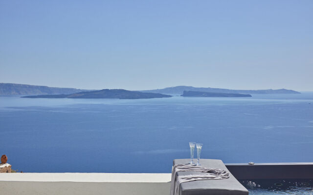 La Maltese Oia