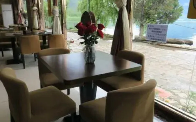 Lake View Hotel