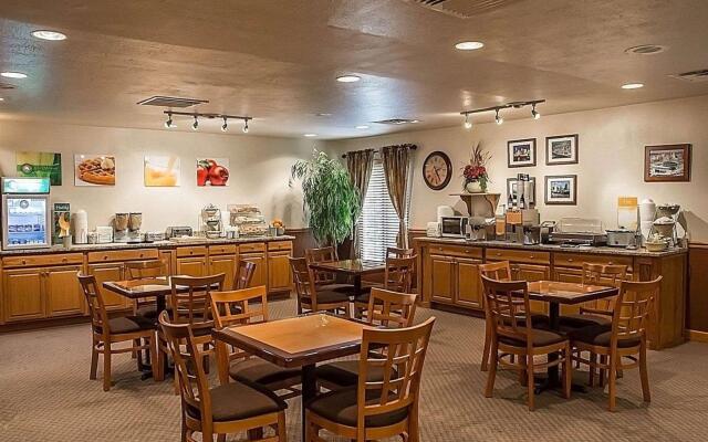 Quality inn & Suites Cincinnati I-275