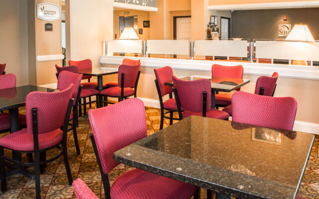 Sleep Inn & Suites Laurel near Fort Meade